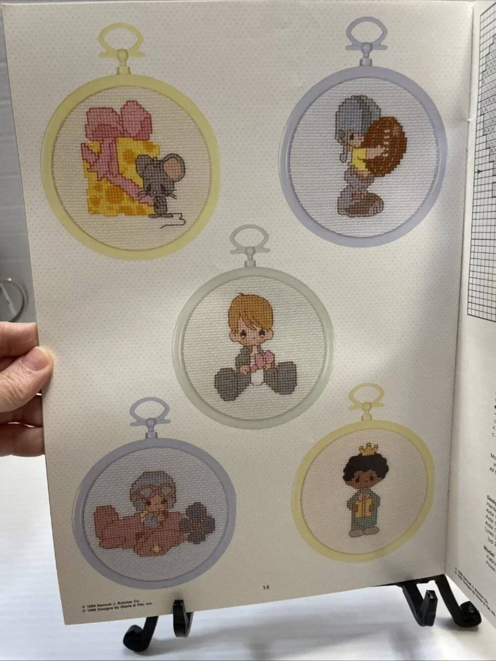 Precious Moments in Miniature Cross Stitch Booklet 1989 by Gloria & Pat - EUC